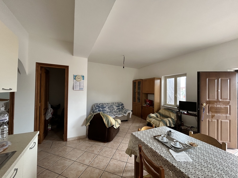 przestronne mieszkanie na sprzedaż w Falerna 3 minuty od plaży