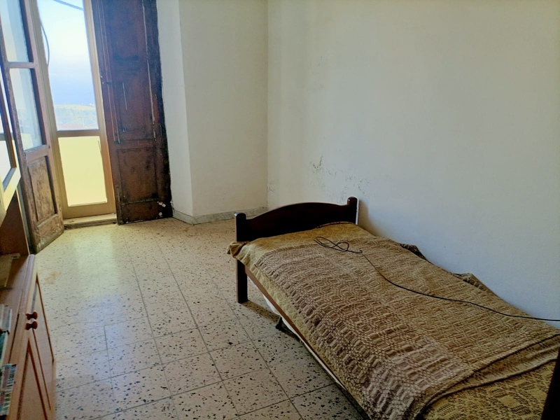 tradycyjne mieszkanie na sprzedaż w nadmorskiej części miasteczka Falerna