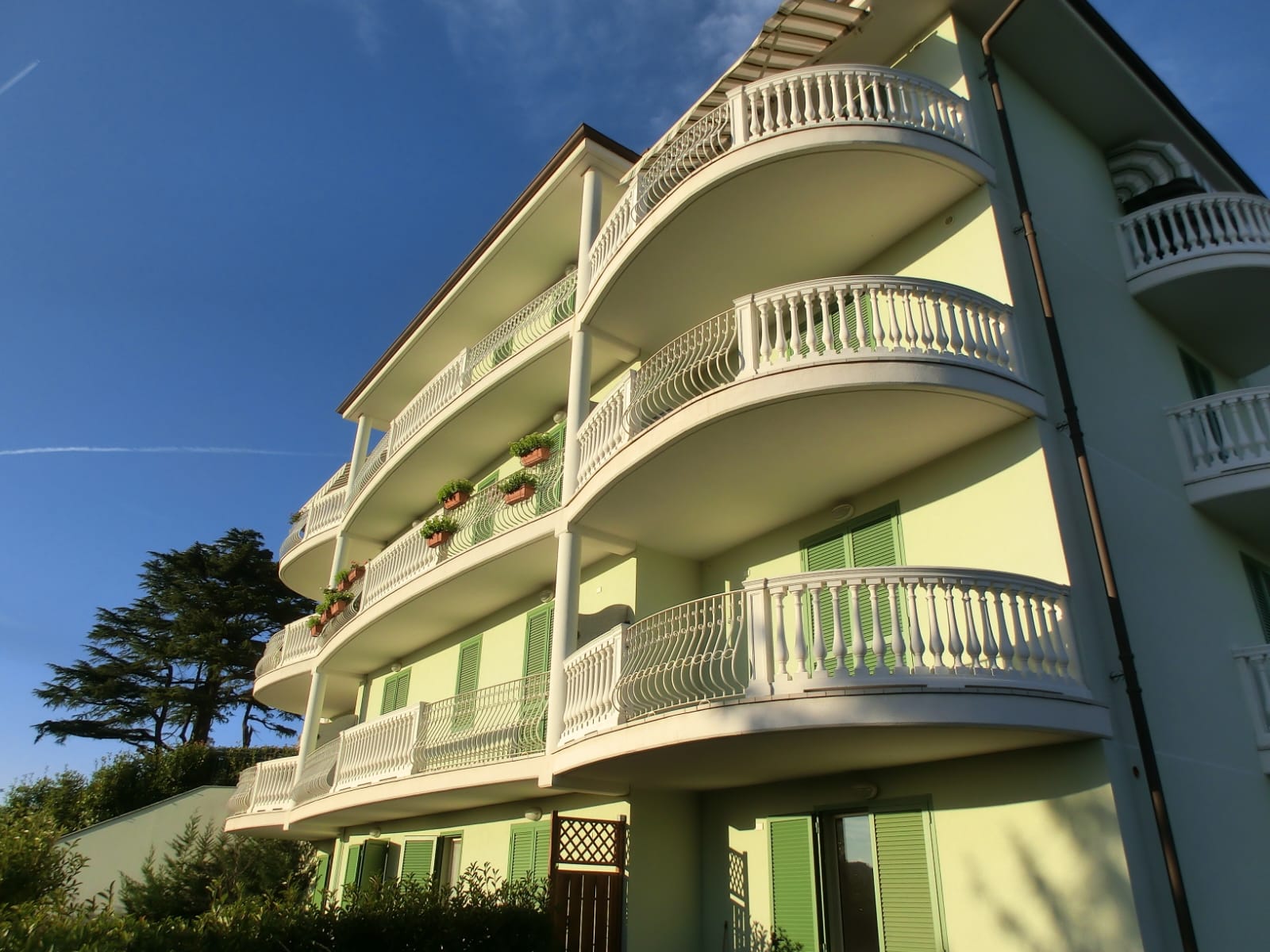 apartament-na-sprzedaż-w-acqui-terme-z-panorama-we-włoszech apartament na sprzedaż w acqui terme z panorama we włoszech