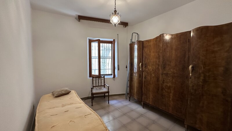 na sprzedaż dom z balkonem i dwiema sypialniami paola w kalabrii