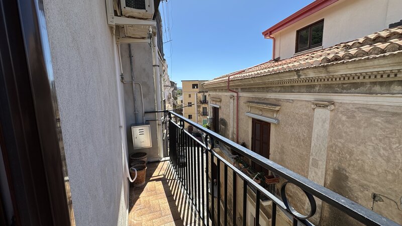 na sprzedaż dom w stylu vintage z dwoma sypialniami paola we włoszech