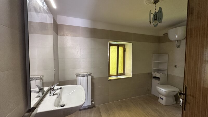 na sprzedaż dom z balkonem i widokiem na stare miasto paola kalabria