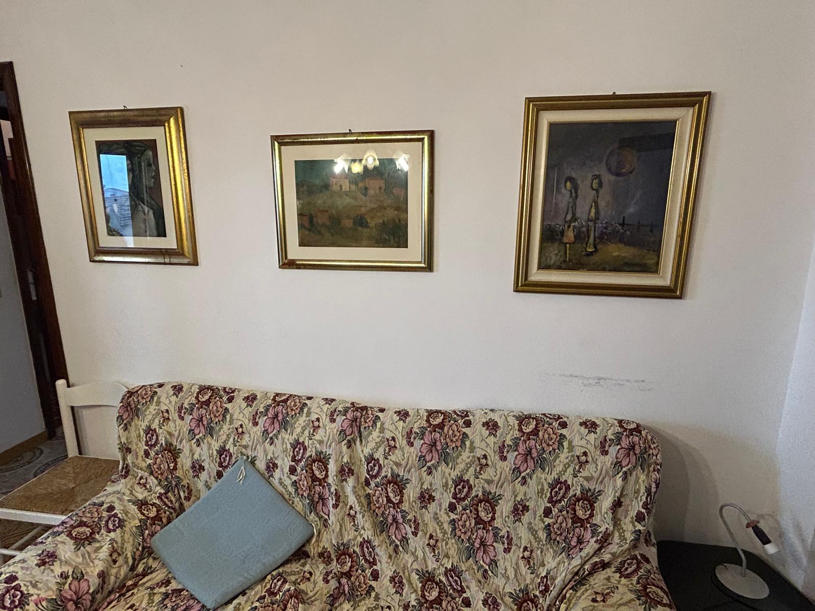 przestronne mieszkanie blisko plaży na sprzedaż w belvedere marittimo w kalabrii