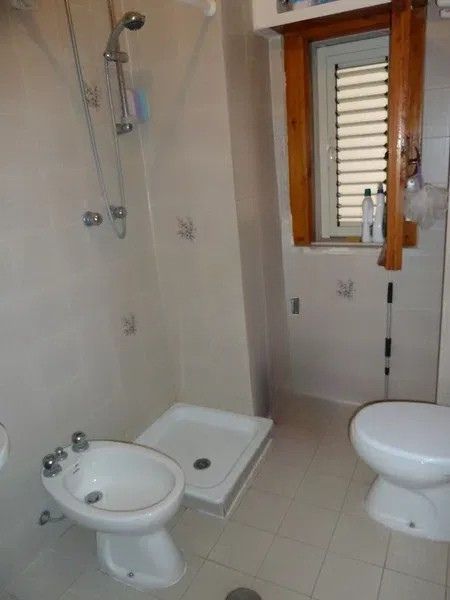 ładne mieszkanie na sprzedaż w nadmorskim mieście scalea na południu włoch