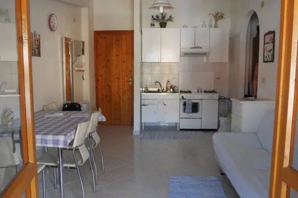 przytulne-mieszkanie-z-trzema-pokojami-na-sprzedaż-w-scalea-we-włoszech przytulne mieszkanie z trzema pokojami na sprzedaż w scalea we włoszech