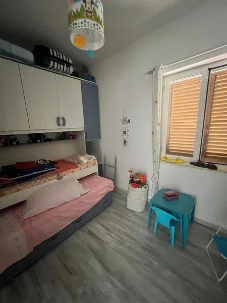 wygodne mieszkanie na sprzedaż z balkonem w południowych Włoszech