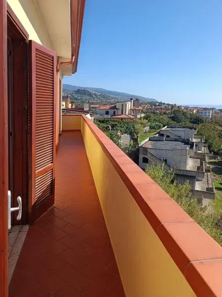 nieruchomość-po-remoncie-na-sprzedaż-w-nadmorskiej-miejscowości-belvedere-marittimo nieruchomość po remoncie na sprzedaż w nadmorskiej miejscowości belvedere marittimo