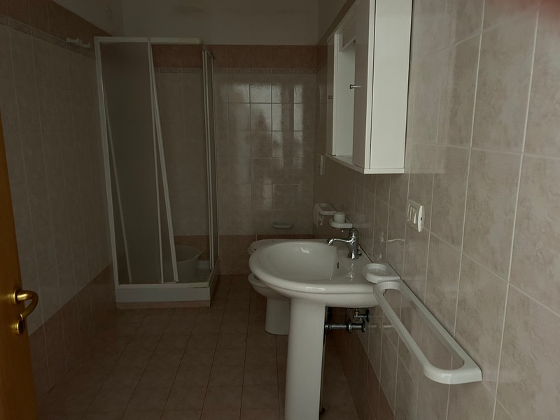 ładny apartament w nadmorskim miasteczku na sprzedaż w San Lucido na południu Włoch