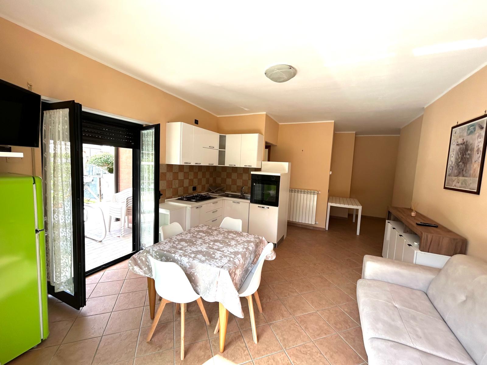 Mieszkanie na sprzedaż – przy basenie w Kalabrii Mieszkanie na sprzedaż przy basenie w Kalabrii