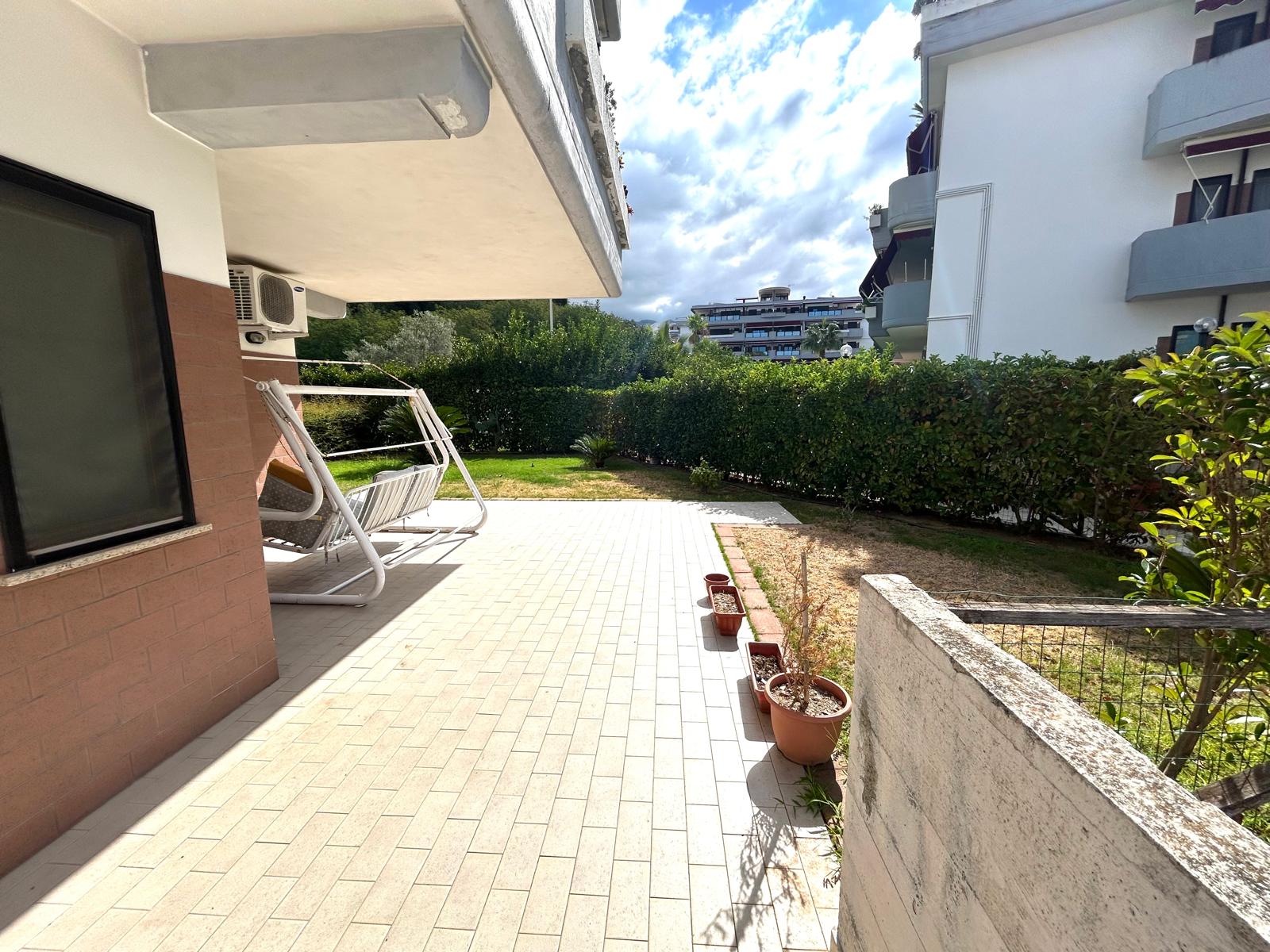 Mieszkanie na sprzedaż – w dobrze zlokalizowanej części Belvedere Marittimo Mieszkanie na sprzedaż w dobrze zlokalizowanej części Belvedere Marittimo