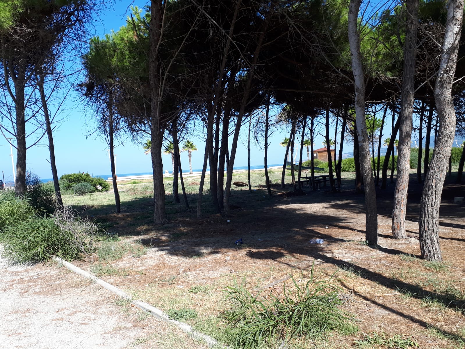 duża nieruchomość na sprzedaż blisko plaży z ogromnym tarasem Lamezia Terme