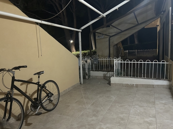 przytulne mieszkanie na sprzedaż z widokiem na morze w San Lucido we Włoszech