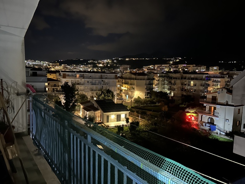 wygodne mieszkanie na sprzedaż w centrum miasteczka Scalea we Włoszech