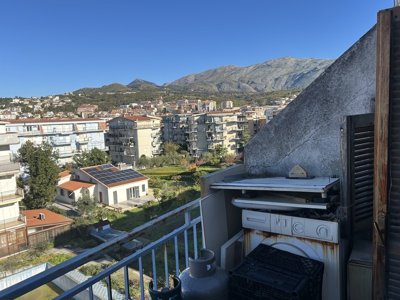 wygodna nieruchomość na sprzedaż w nadmorskim miasteczku Scalea