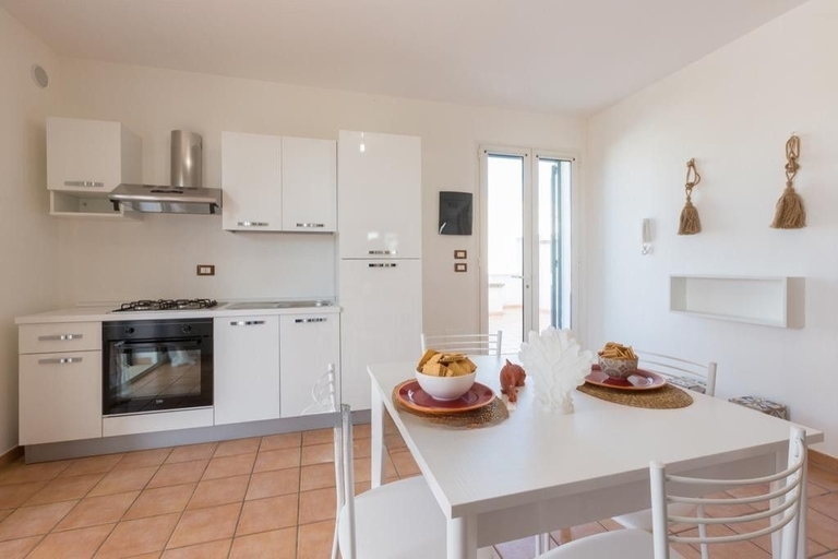 Dobrze-zlokalizowany-apartament-z-basenem-na-sprzedaż-w-Santa-Maria-di-Leuca Dobrze zlokalizowany apartament z basenem na sprzedaż w Santa Maria di Leuca