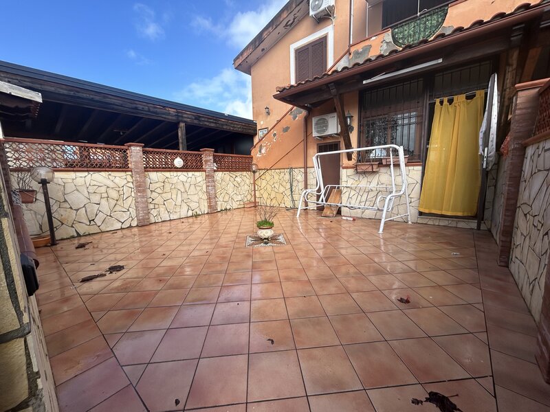 komfortowe mieszkanie na sprzedaż w spokojnej okolicy w scalei w kalabrii