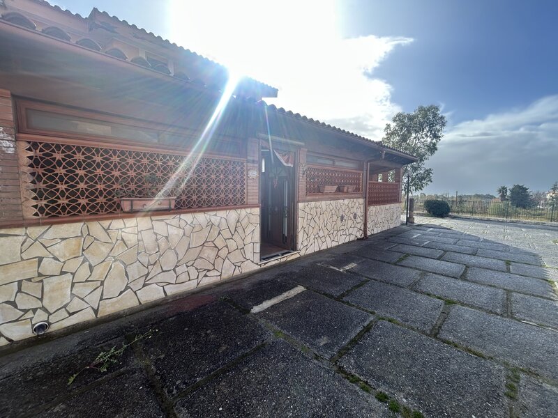 wygodne mieszkanie na sprzedaż na prywatnym osiedlu w scalei we włoszech