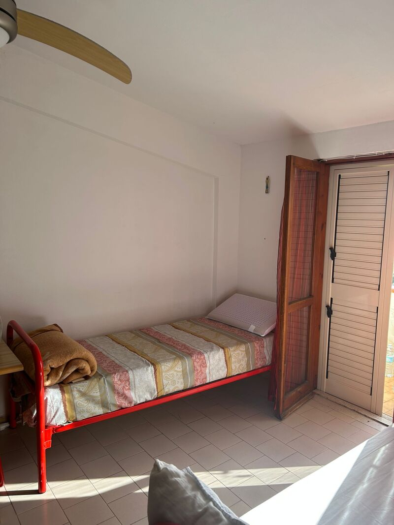 urokliwe mieszkanie z trzema sypialniami na sprzedaż w centrum miasta Scalea we Włoszech