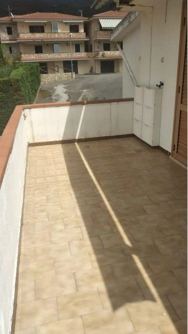 komfortowa-nieruchomość-czteropokojowa-na-sprzedaż-blisko-plaży-w-mieście-belvedere-marittimo-we-włoszech komfortowa nieruchomość czteropokojowa na sprzedaż blisko plaży w mieście Belvedere Marittimo we Włoszech