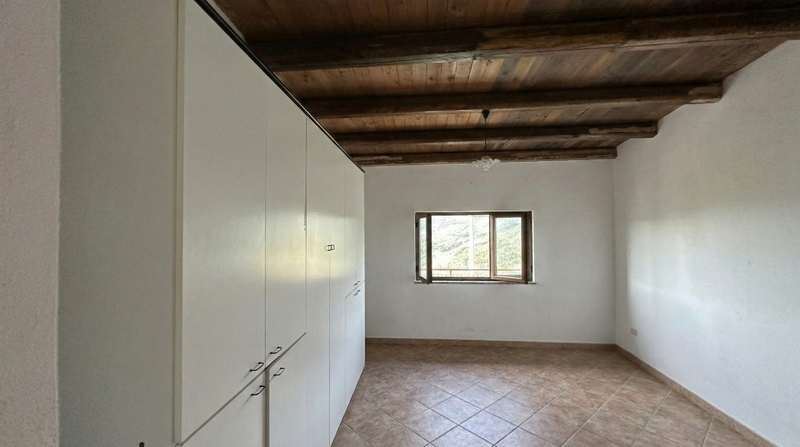 dom w nadmorskiej miejscowości na sprzedaż w san nicola arcella we włoszech