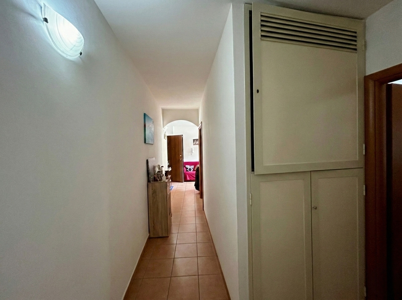 przestronne mieszkanie na sprzedaż w kompleksie z basenami w San Lucido we Włoszech