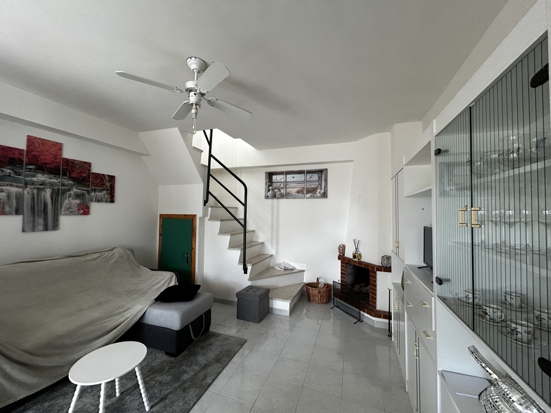 apartament z parkingiem i ogródkiem na sprzedaż w san nicola arcella we włoszech