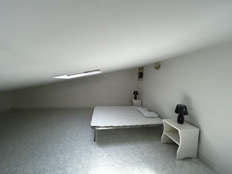 urokliwe mieszkanie z tarasem i parkingiem na sprzedaż w san nicola arcella we włoszech