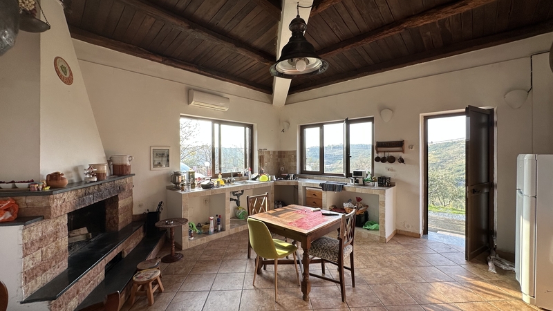 nieruchomość z działką na sprzedaż w san nicola arcella we włoszech