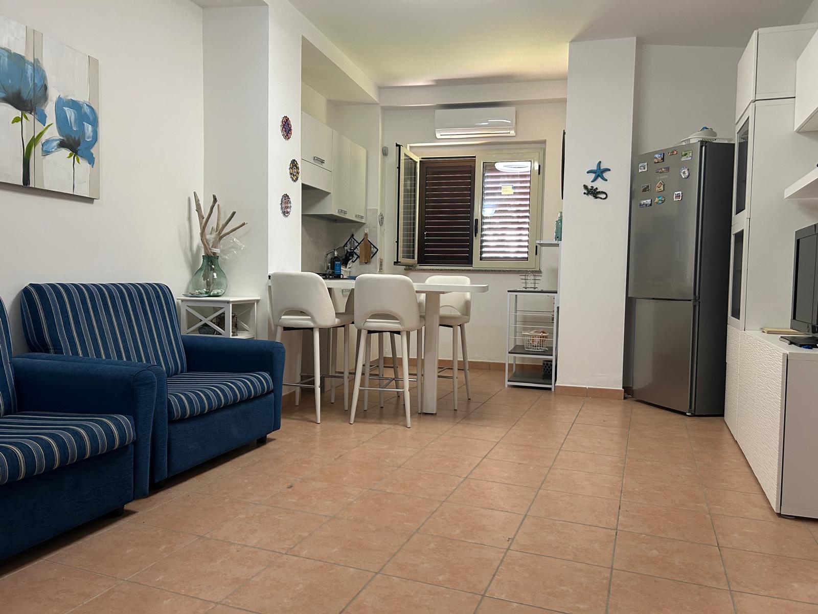 zadbana nieruchomość z klimatyzacją na sprzedaż w zadbanym kompleksie mieszkalnym w San Lucido we Włoszech