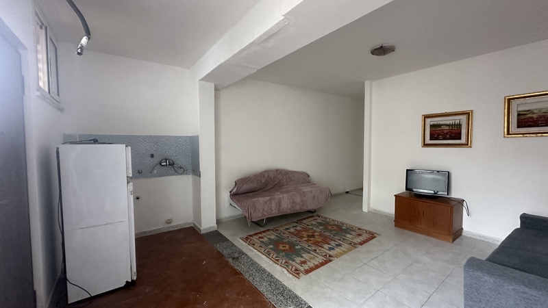 urocza nieruchomość na sprzedaż z parkingiem w nadmorskiej miejscowości amantea we włoszech